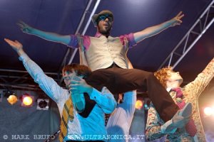 Anno 2017 » 2006 » Ok Go – 02-07-06 – Spaziale2006, Spazio211, Torino