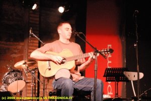 Anno 2017 » 2006 » Two dollar guitar – 07-12-06 – La Palma Club, Roma