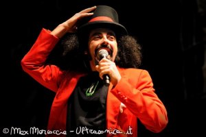 Anno 2017 » 2011 » Caparezza – 18-03-11 – Tendastrisce, Roma