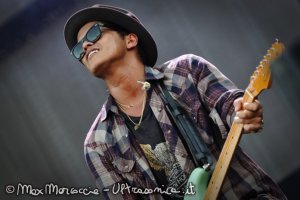 Bruno Mars-12