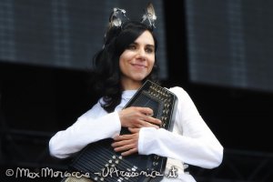 Anno 2017 » 2011 » PJ Harvey - 03-07-11 – Main Square Festival 2011, Arras