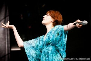 FLORENCE AND THE MACHINE 04