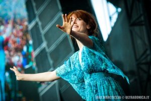 FLORENCE AND THE MACHINE 06