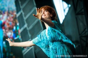 FLORENCE AND THE MACHINE 06