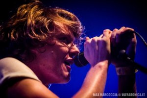 THE CROOKES 02