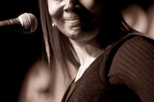 rhiannonturrisi_folkclub_01