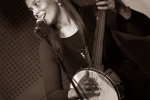 rhiannonturrisi_folkclub_12