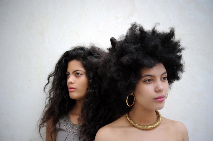 Il duo franco-cubano IBEYI arriva in Italia