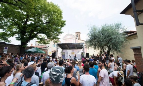 Si è concluso COLLISIONI 2015 'Messaggi In Bottiglia' (dal 17al 21 luglio 2015 a BArolo)