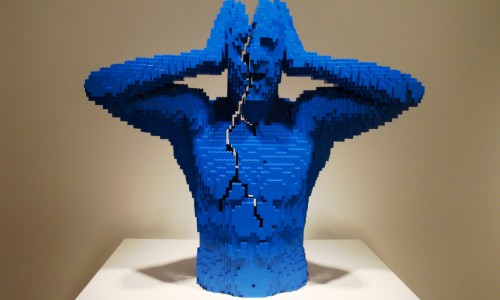 The Art of the Brick®: Rimandata l’apertura della mostra