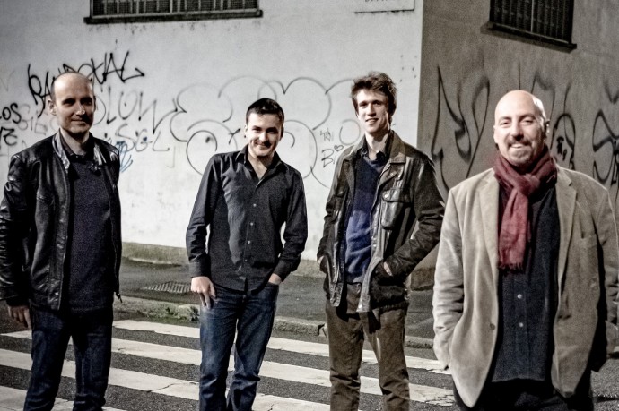 FolkClub Torino: il concerto della settimana è Zirobop di Enzo Zirilli col nuovissimo disco “Ten Past Never”!