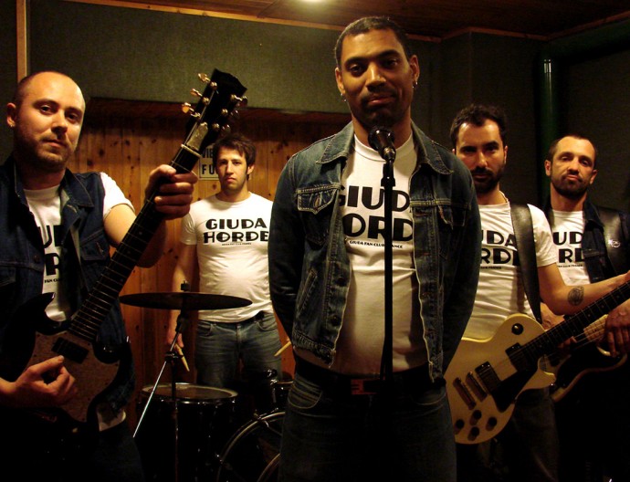 Anche in questo finto gennaio 2014, sPAZIO211 di Torino è: GIUDA, FINE BEFORE YOU CAME, SISTER COOKIE with the  SOULFUL ORCHESTRA ...