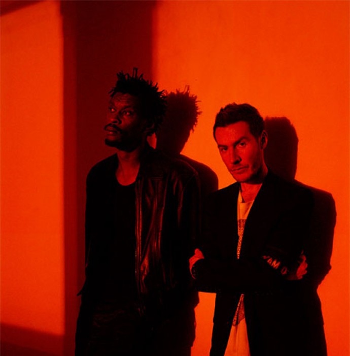 I Massive Attack al Sonar di BArcellona per presentare il loro nuovo live in collaborazione col regista Adam Curtis
