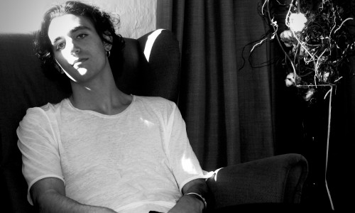 Tamino - Il cantautore tornerà in Italia a luglio per due date, una a Torino Spazio211