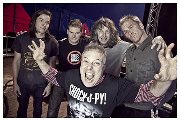 Jello Biafra and the Guantanamo School of Medicine: il leader dei Dead Kennedys è in arrivo con la sua band al Locomotiv Club di Bologna per un appuntamento estivo all'insegna del punk hardcore!