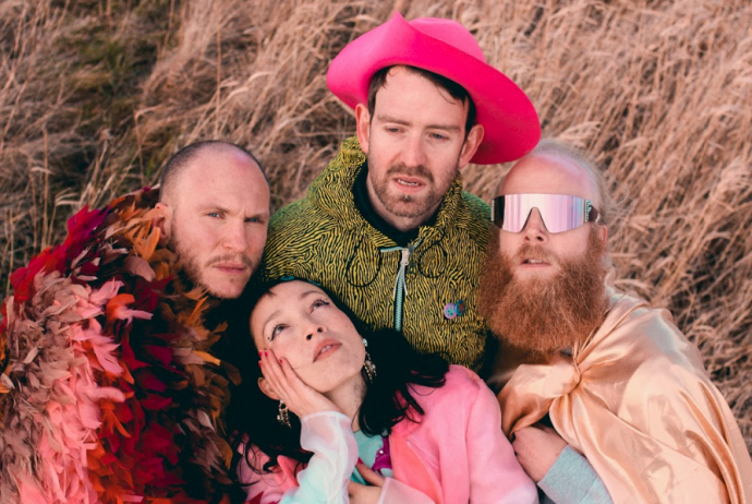 Little Dragon: la band svedese annuncia il nuovo album 'New Me, Same Us', in uscita il 27 marzo.