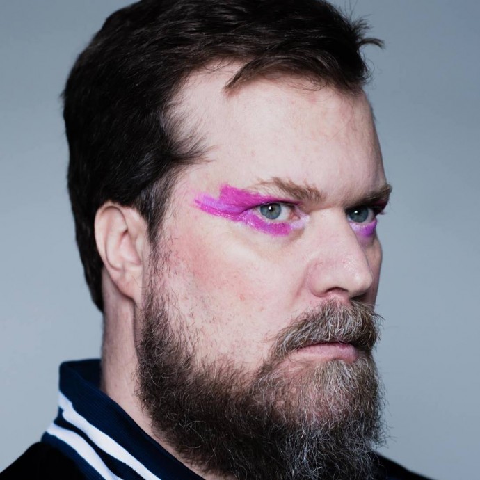 John Grant arriva in concerto in Italia a Milano - il video di Love is Magic