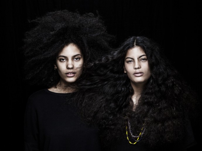 Dopo OF MONSTERS AND MEN , anche IBEYI ad UNALTROFESTIVAL. Video di Mama Says di Ibeyi