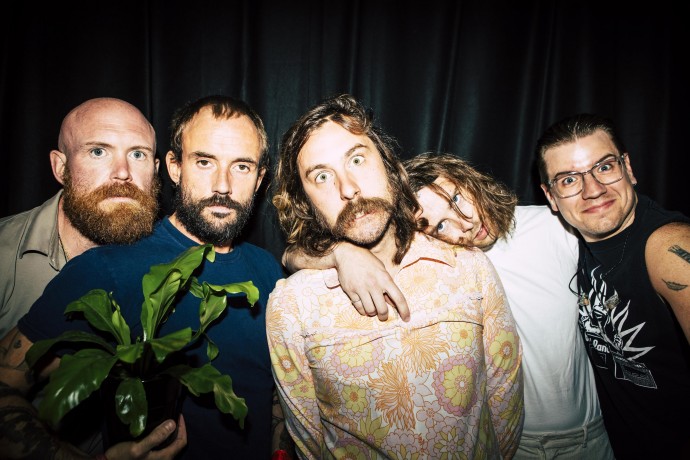 Idles - la band post-punk inglese torna in Italia per un'unica e imperdibile data il 5 marzo 2024 all'Alcatraz di Milano