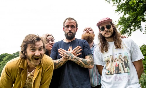 Idles: nuovo album e data unica a novembre! Nuovo video, “Colossus” 