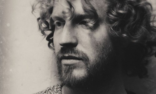 Jono McCleery, un nuovo album in uscita il 26 gennaio con omaggi a Billie Holiday, Tim Buckley, Cocteau Twins, Scott Walker e Atoms For Peace - Video di ‘Halo’ (Beyoncé cover)