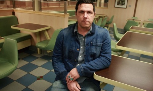 DAMIEN JURADO_il songwriter americano in Italia questa estate per 4 date - Video di Exit 353 dal nuovo 'Visions of Us on the Land'