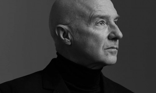 Midge Ure  presenta “Orchestrated” e arriva a Sanremo con i Decibel