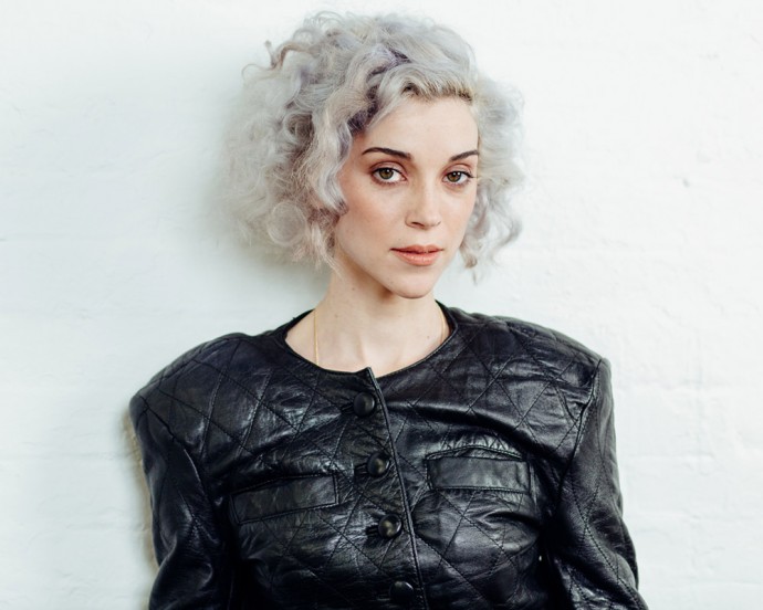 ST. VINCENT: video del concerto al Pitchfork Music Festival di Parigi. Il 16 e 17 novembre a Milano e Roma!!