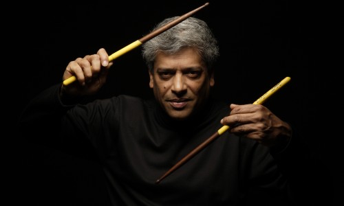 Folkclub Torino - Mercoledì 7 maggio Trilok Gurtu con Carlo Cantini, leggenda vivente del jazz e della world music.