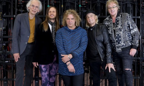 Yes - la band leggenda del prog rock rimanda il tour al 2022
